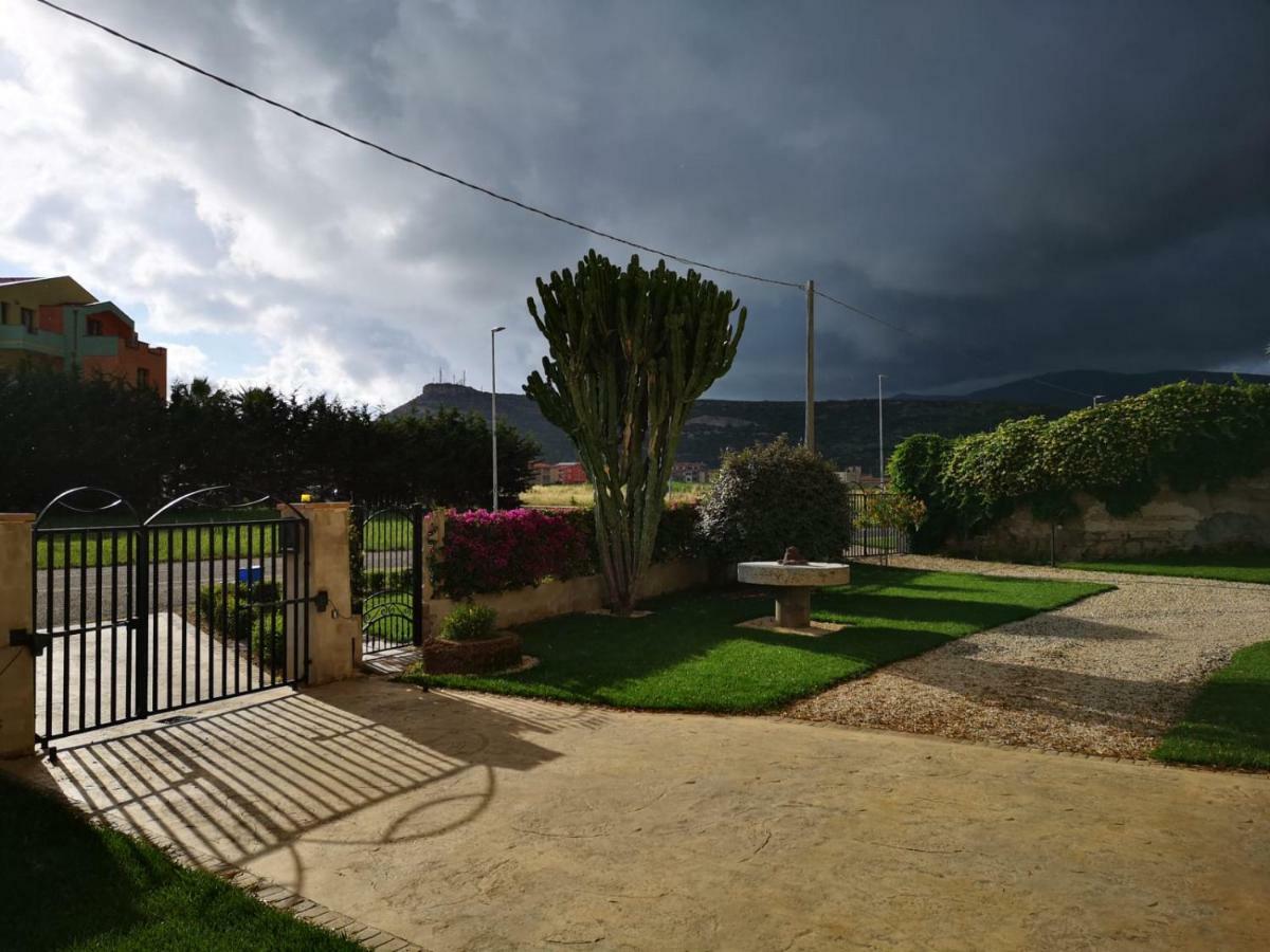 Luxury Home Bosa Marina ,Oristano Exterior foto